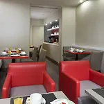 Des Pavillons Hotel 2*