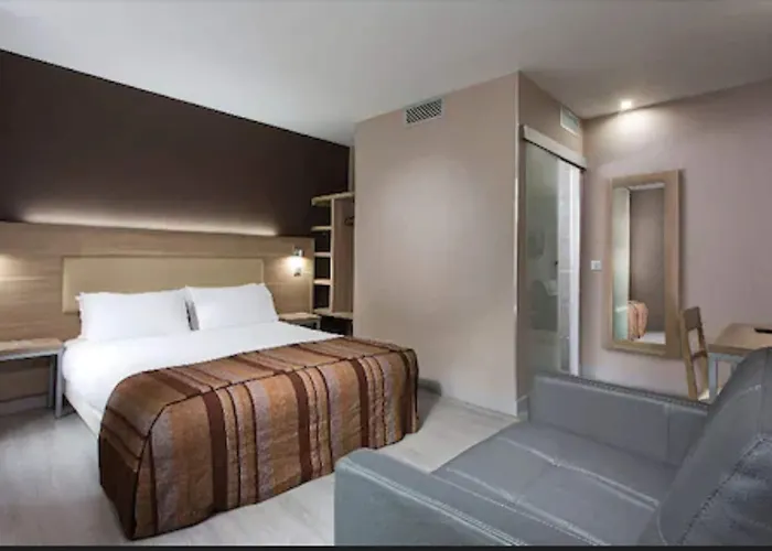 Hotel Des Pavillons París