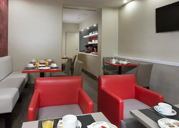 Des Pavillons Hotel 2*