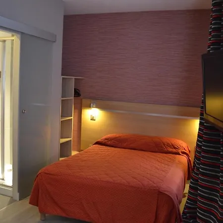 Hotell Des Pavillons Paris